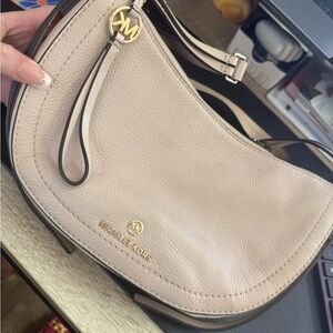 Michael Kors Light Pink Leather Crossbody Purse